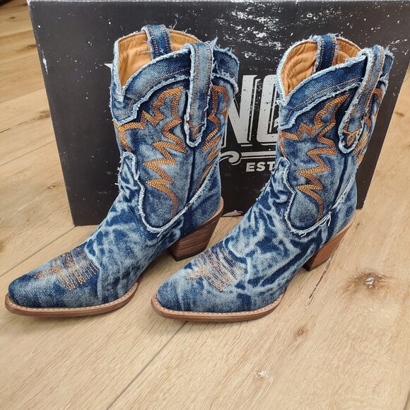 Womens Dingo Y'all Need Dolly Cowboy Boots Size 8.5 M Blue Denim Western Stage - Picture 2 of 8